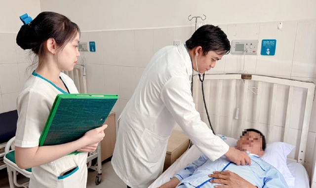 nguoi-dan-ong-an-bi-sac-canh-chua-9-17473151867361081379847